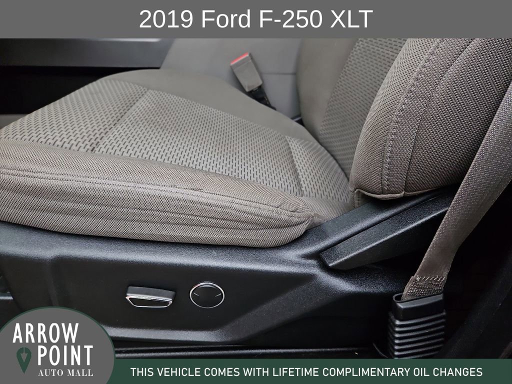Used 2019 Ford F250 XLT w/ XLT Premium Package AWD/4WD image 23