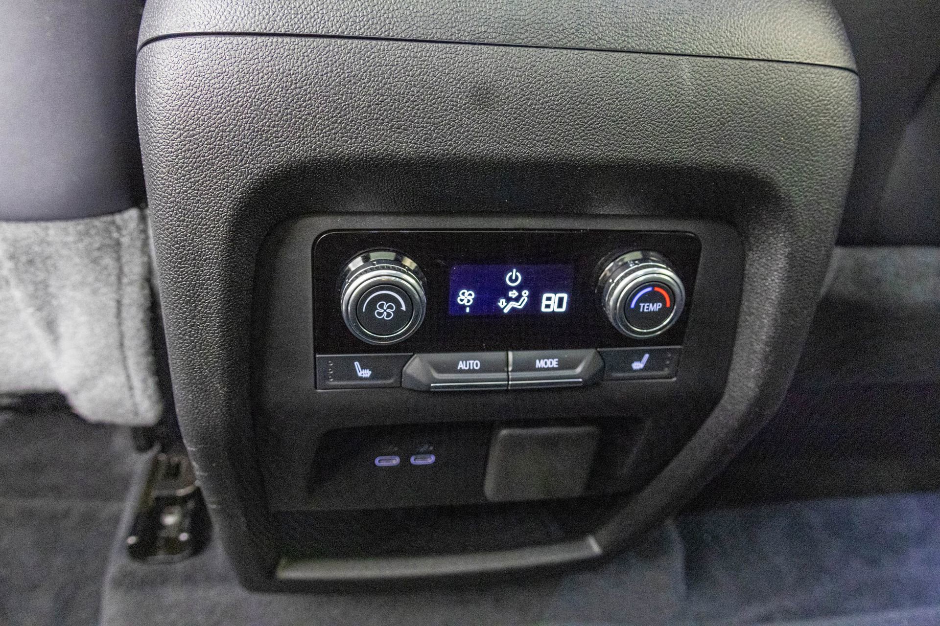 Used 2024 GMC Acadia Denali image 34