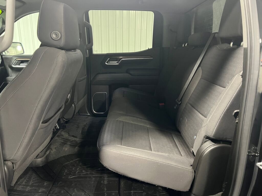 Used 2023 Chevrolet Silverado 1500 LT image 6