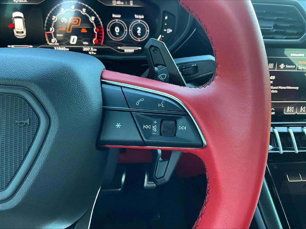 Used 2022 Lamborghini Urus AWD/4WD image 12
