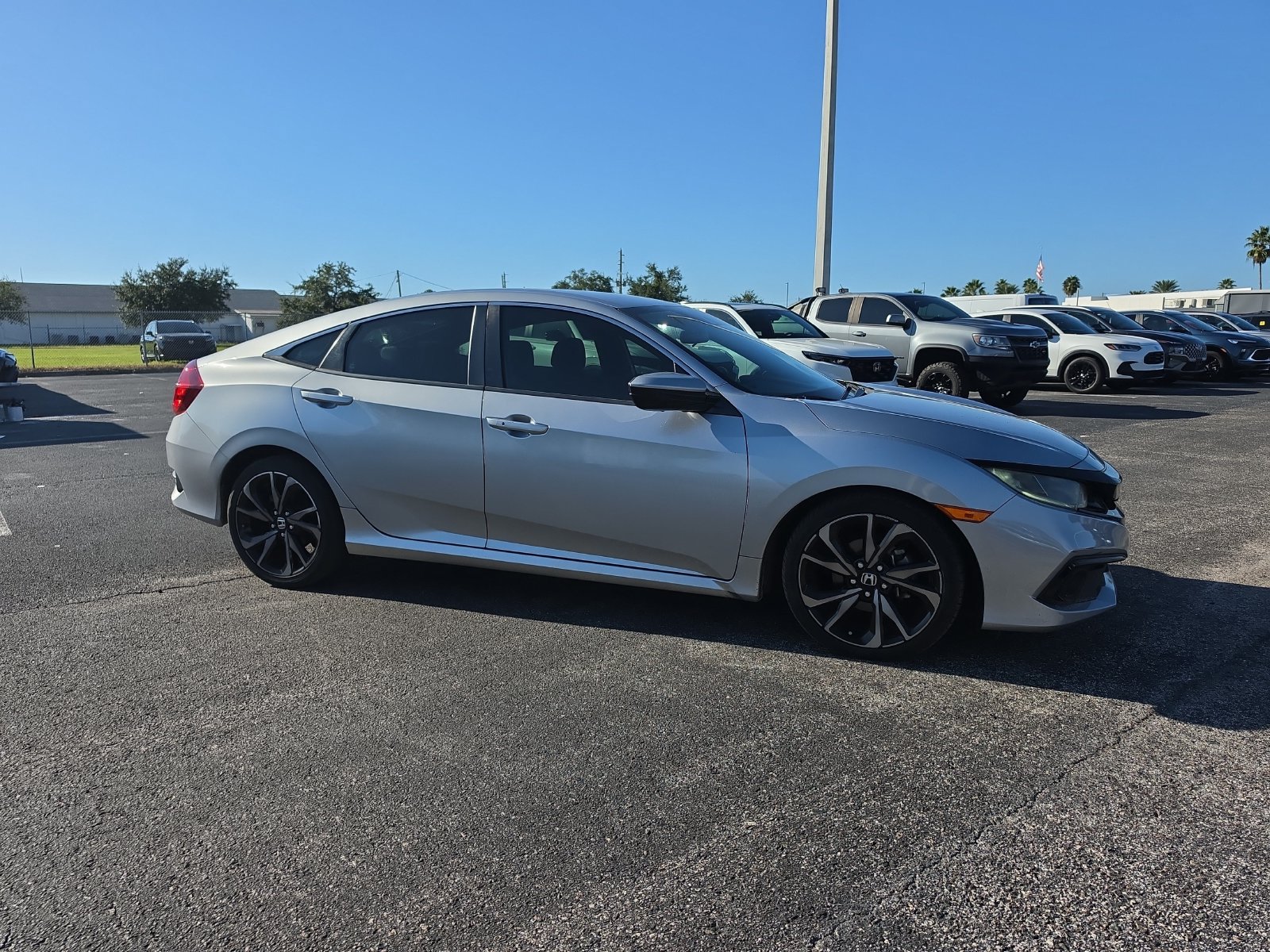 Used 2020 Honda Civic Sport image 2