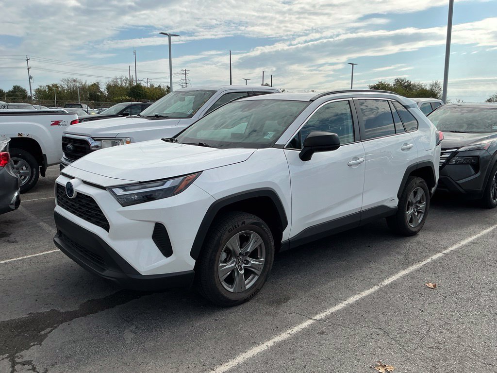 Used 2024 Toyota RAV4 LE AWD/4WD image 2