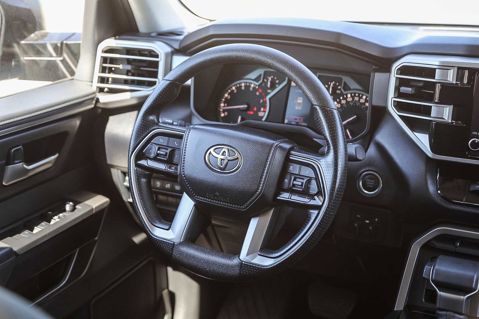 Used 2024 Toyota Tundra SR5 w/ SR5 Convenience Package image 15