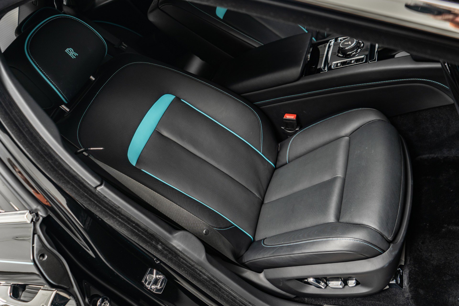 Used 2022 Rolls-Royce Ghost w/ Ghost Package image 25