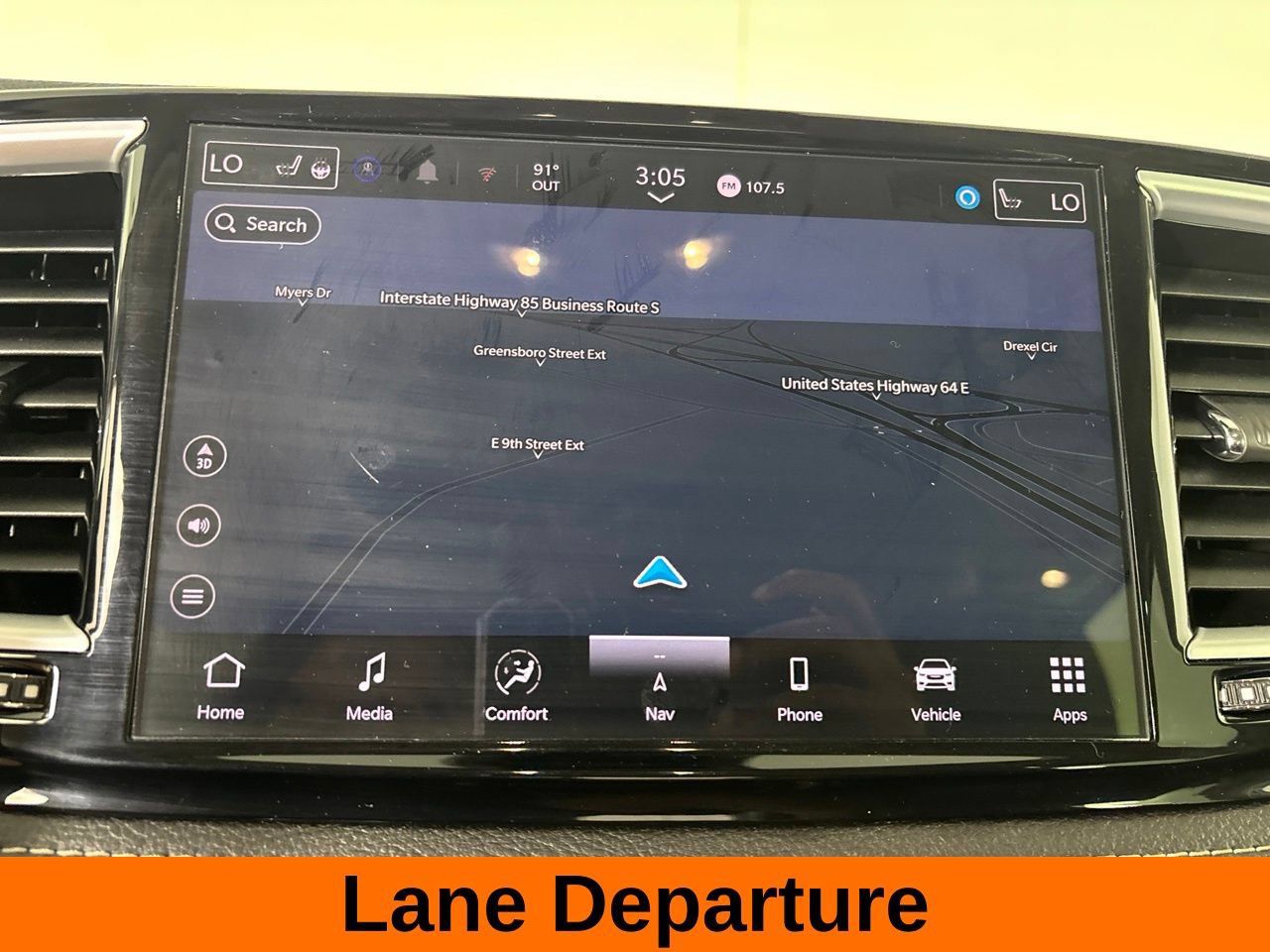 Used 2024 Chrysler Pacifica Limited FWD image 23