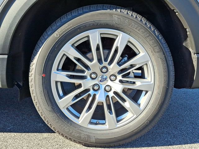 New 2026 Ford Explorer Active w/ Active Comfort Package image 5