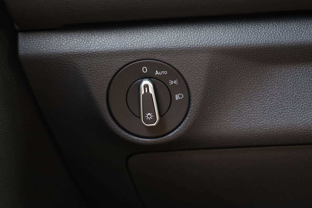 Used 2025 Volkswagen Jetta S FWD image 20