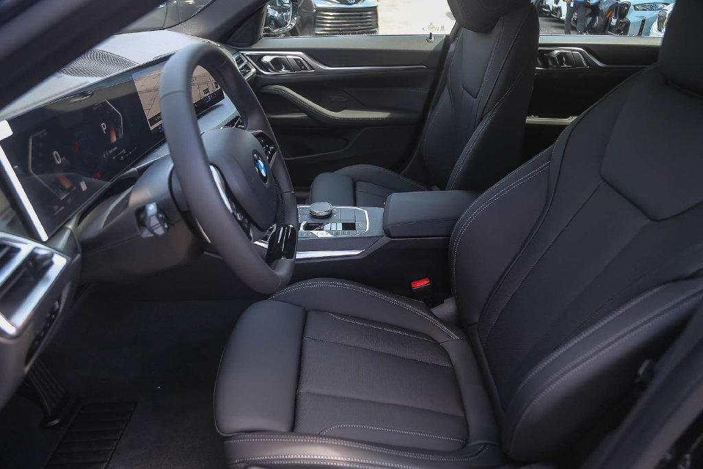 New 2026 BMW 430i RWD image 14