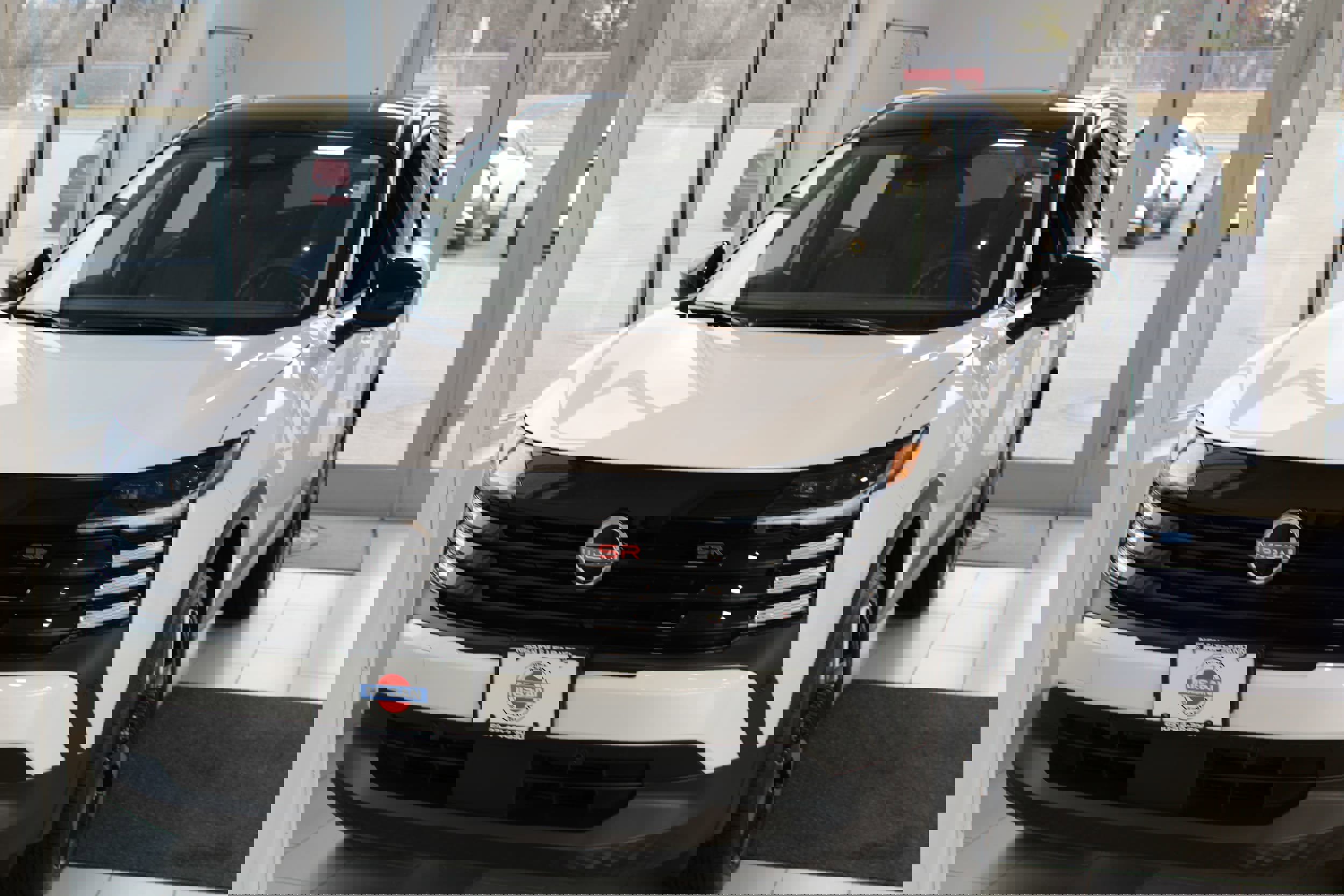 New 2025 Nissan Kicks SR