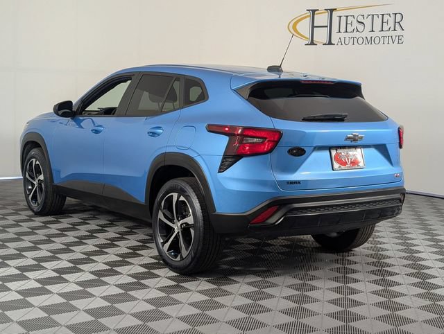 Used 2025 Chevrolet Trax RS FWD image 5