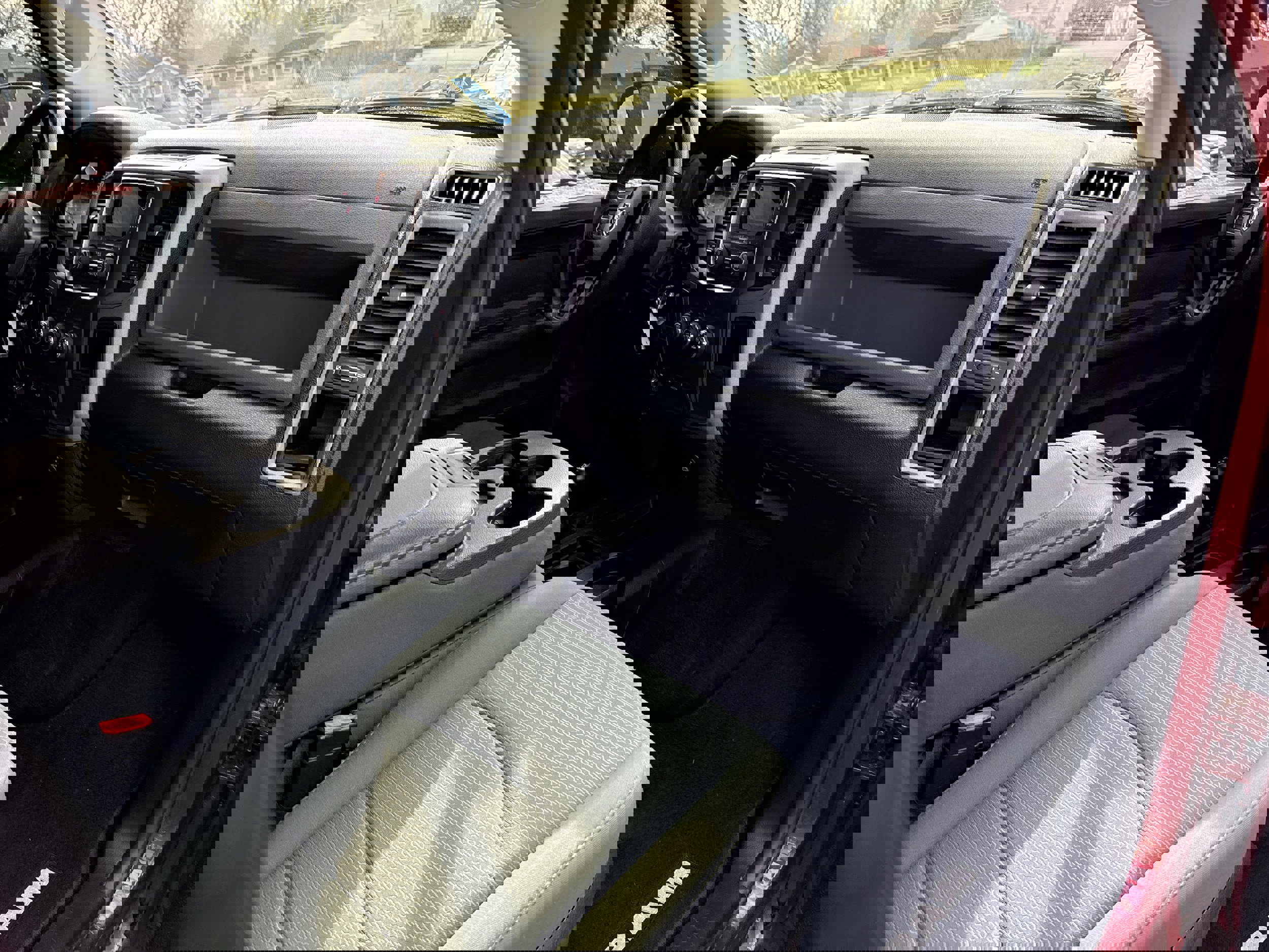 Used 2014 RAM 3500 Tradesman w/ Chrome Appearance Group image 25