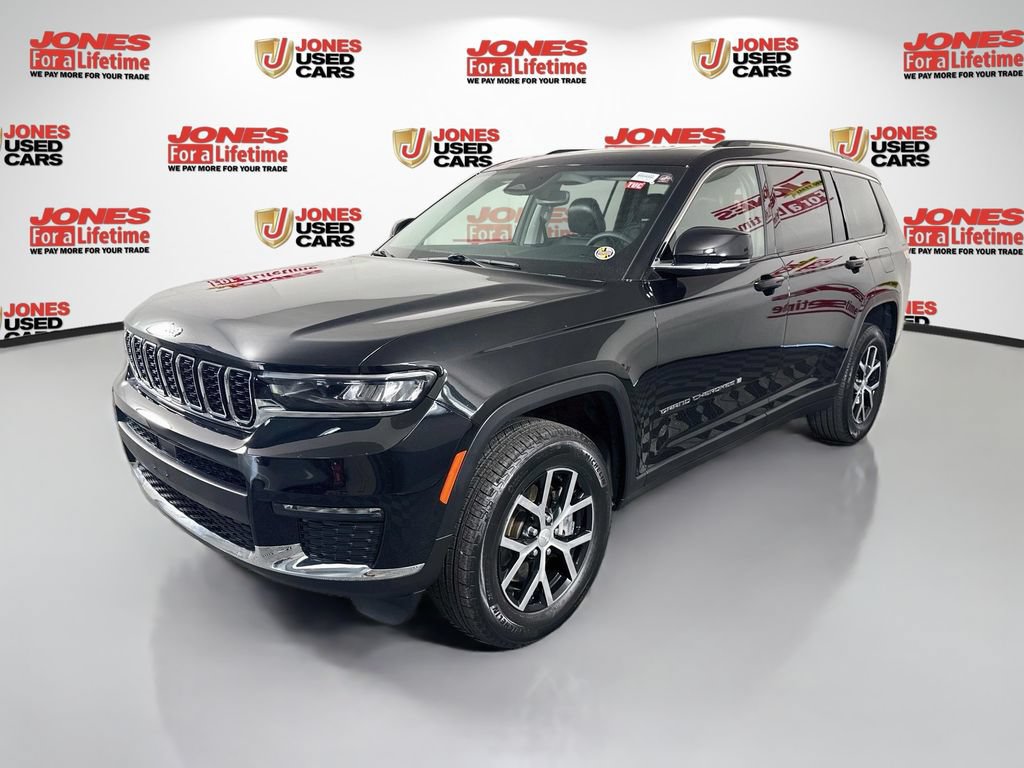 Used 2023 Jeep Grand Cherokee L Limited AWD/4WD image 13
