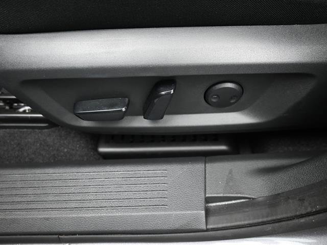 Used 2023 Nissan Rogue SV image 7