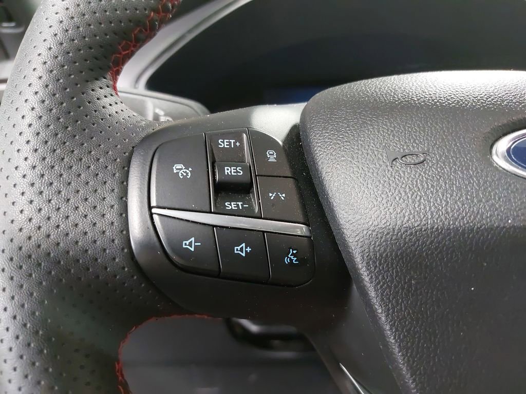 Used 2023 Ford Escape ST-Line w/ Tech Pack #1 AWD/4WD image 17