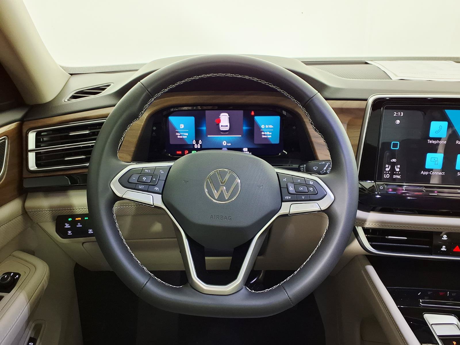 Used 2026 Volkswagen Atlas SE AWD/4WD image 16