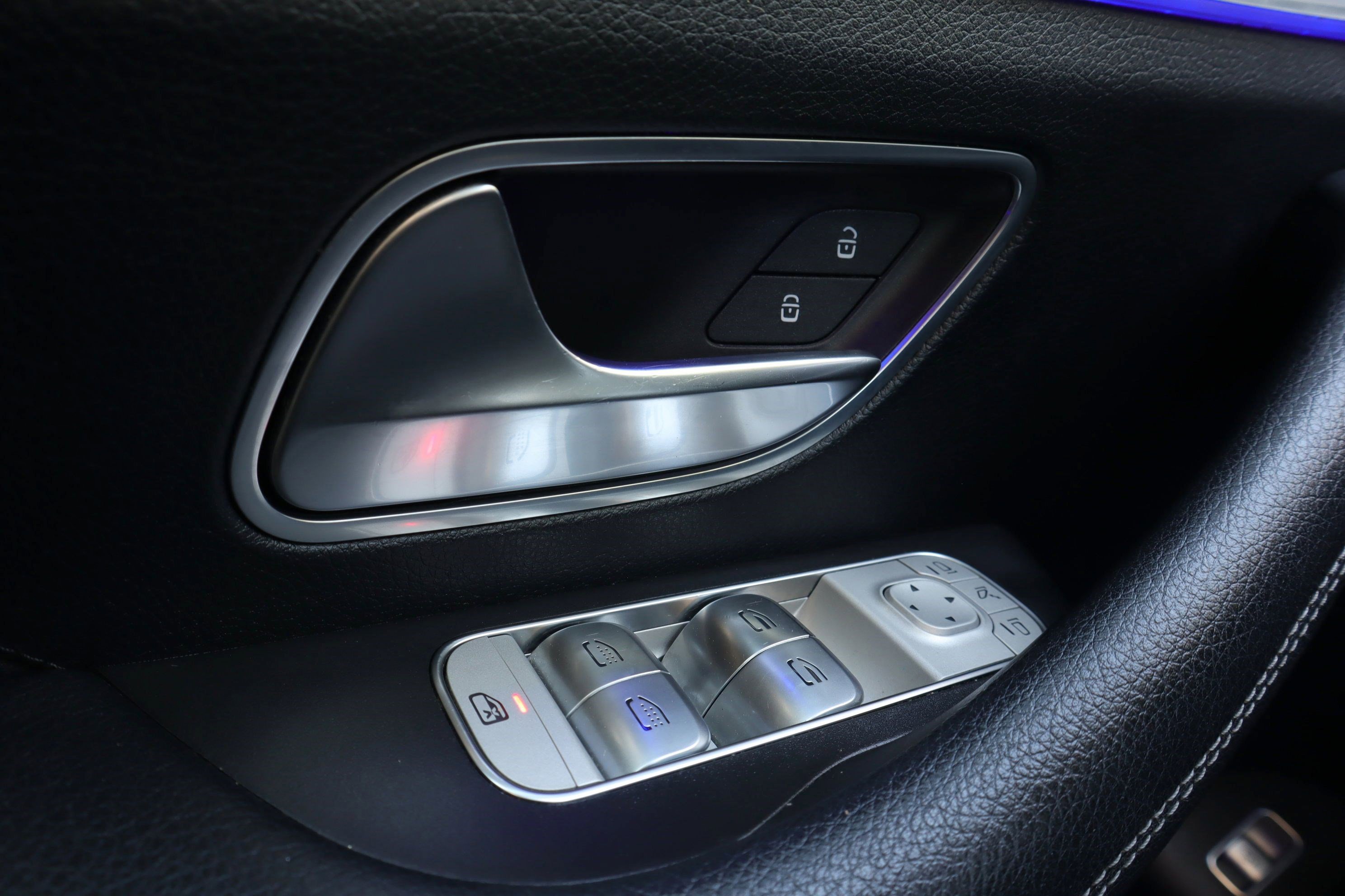 Used 2020 Mercedes-Benz GLS 450 4MATIC image 24