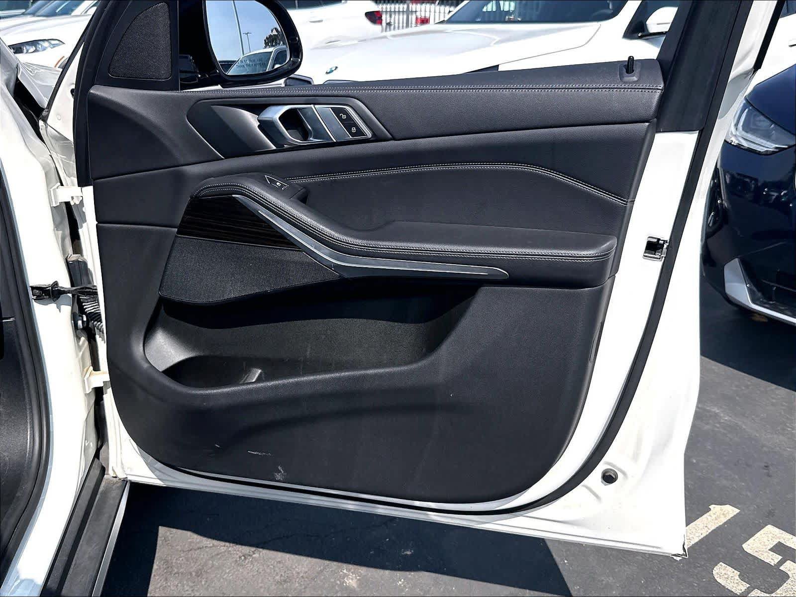 Used 2020 BMW X5 sDrive40i w/ Premium Package RWD image 28