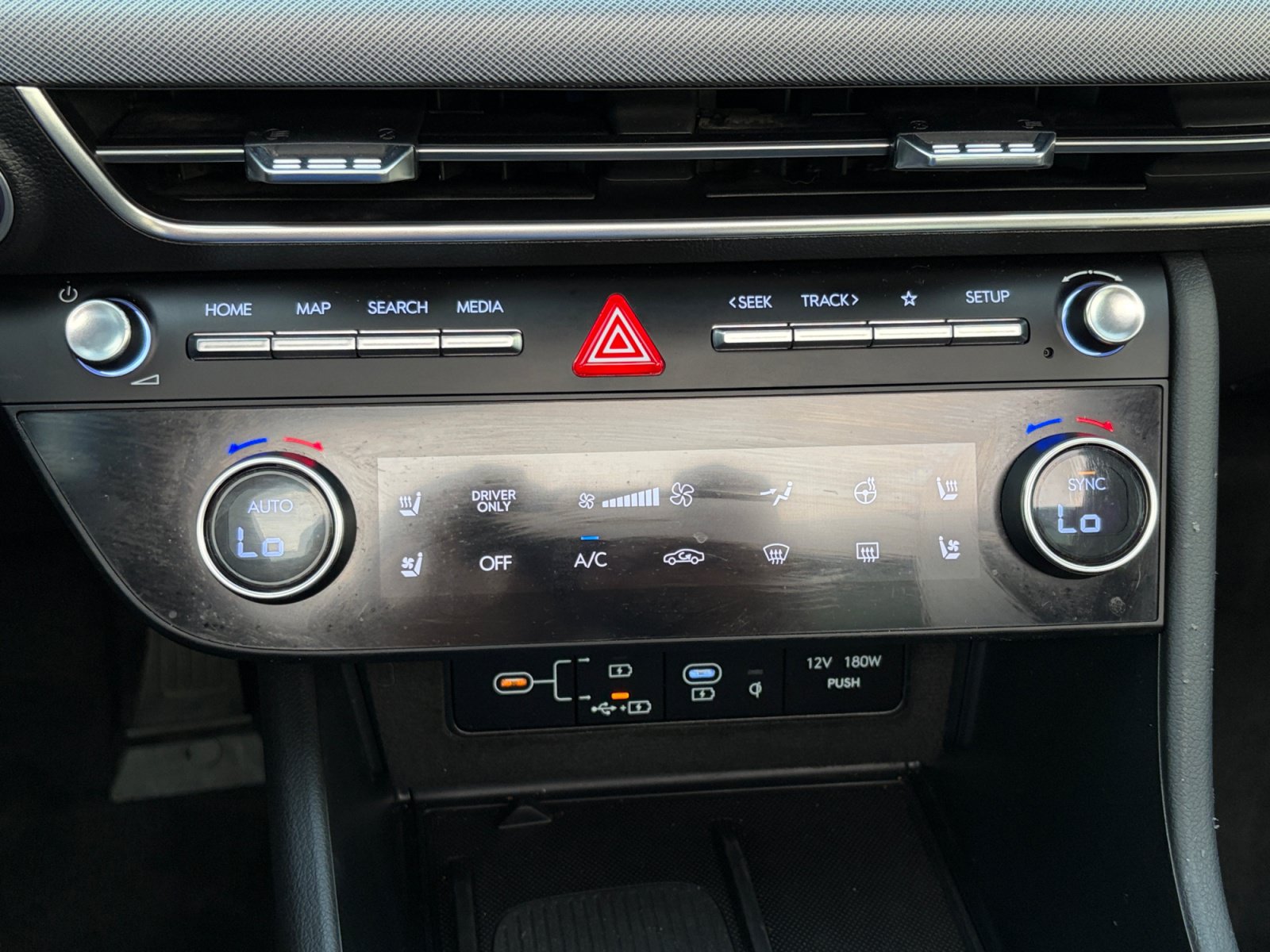 Used 2025 Hyundai Sonata Limited FWD image 26