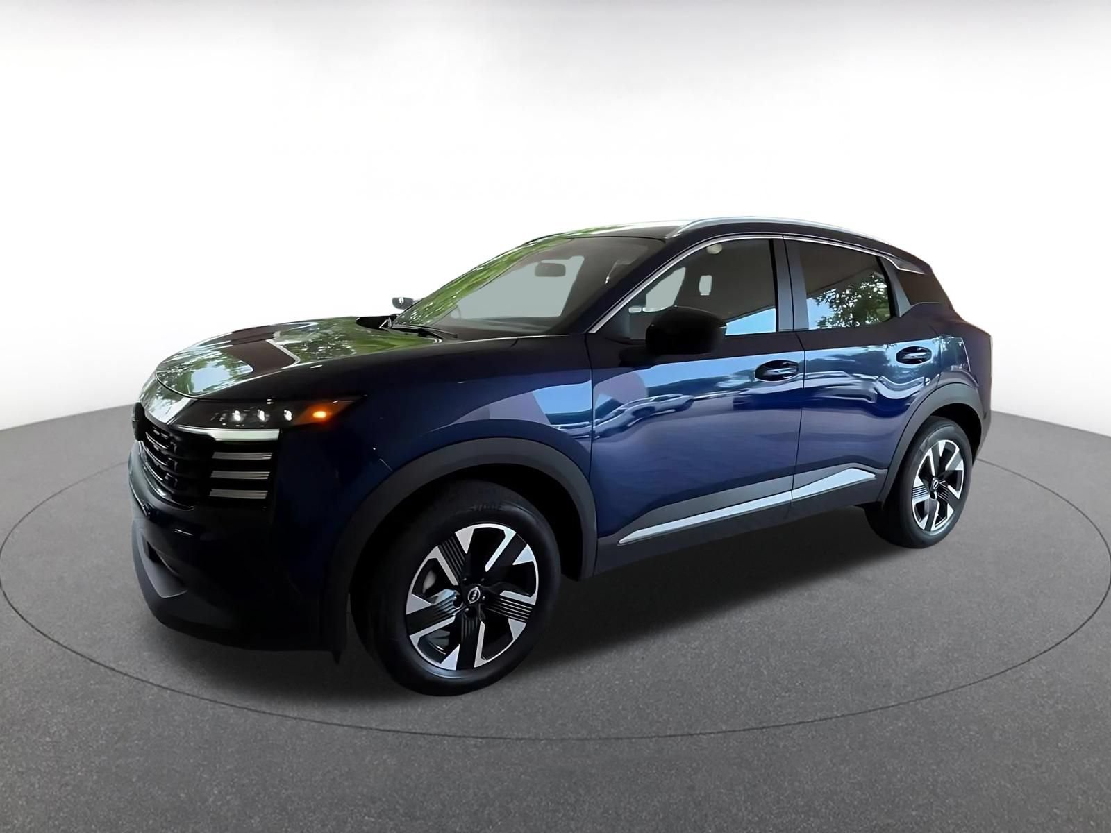 Used 2026 Nissan Kicks SV w/ Cold Weather Package AWD/4WD image 7