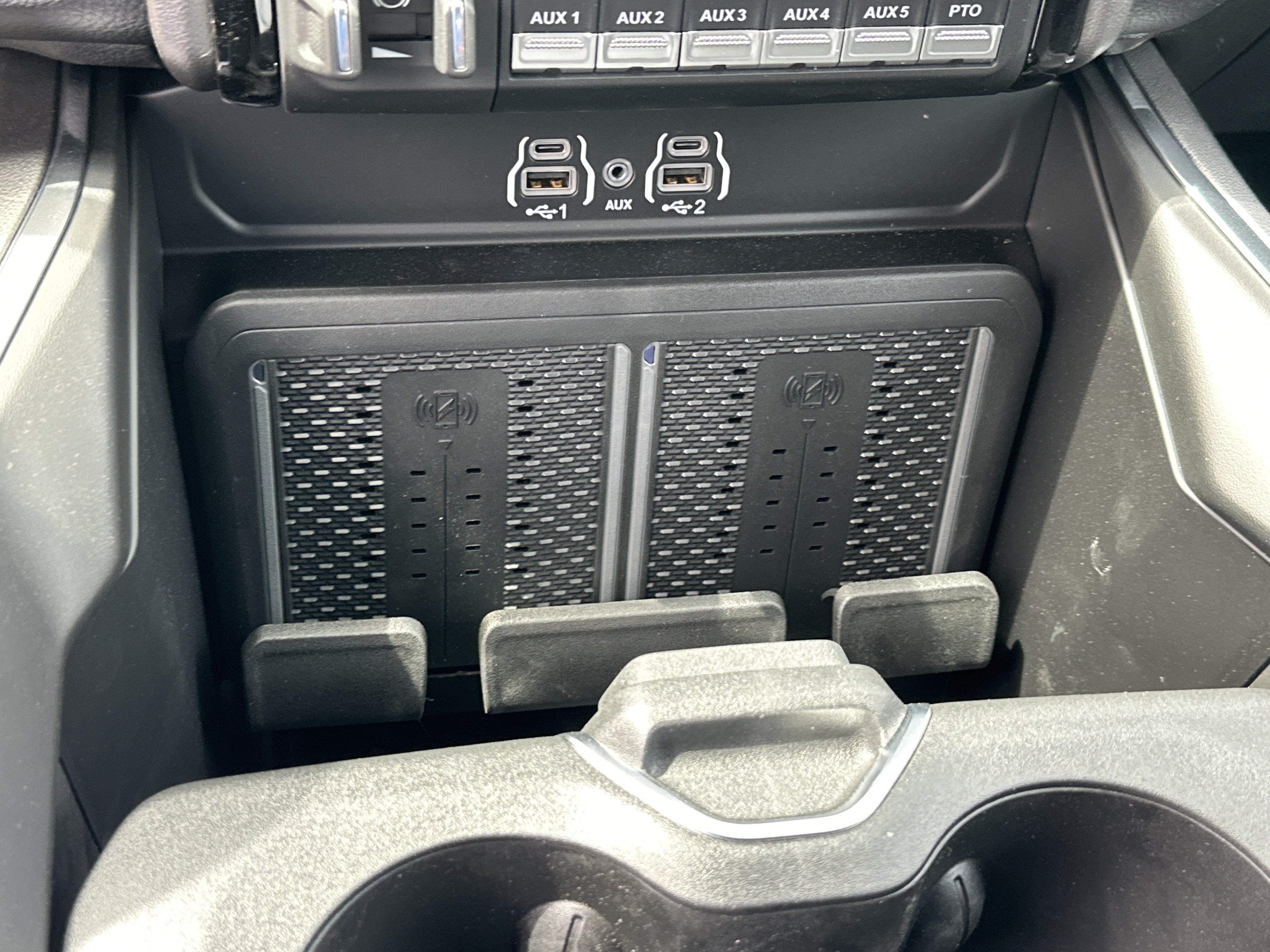 New 2026 RAM 3500 Big Horn w/ Laramie Trim Package AWD/4WD image 5