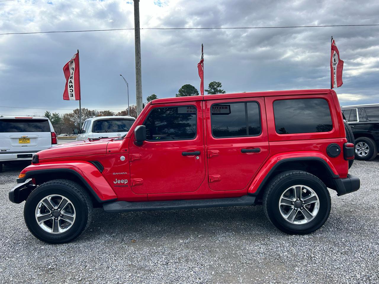 Used 2018 Jeep Wrangler Unlimited Sahara AWD/4WD image 20