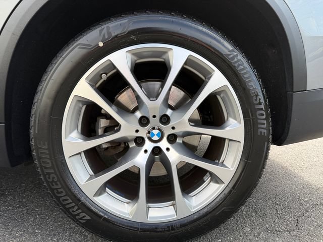 Certified 2025 BMW X5 xDrive40i AWD/4WD image 37