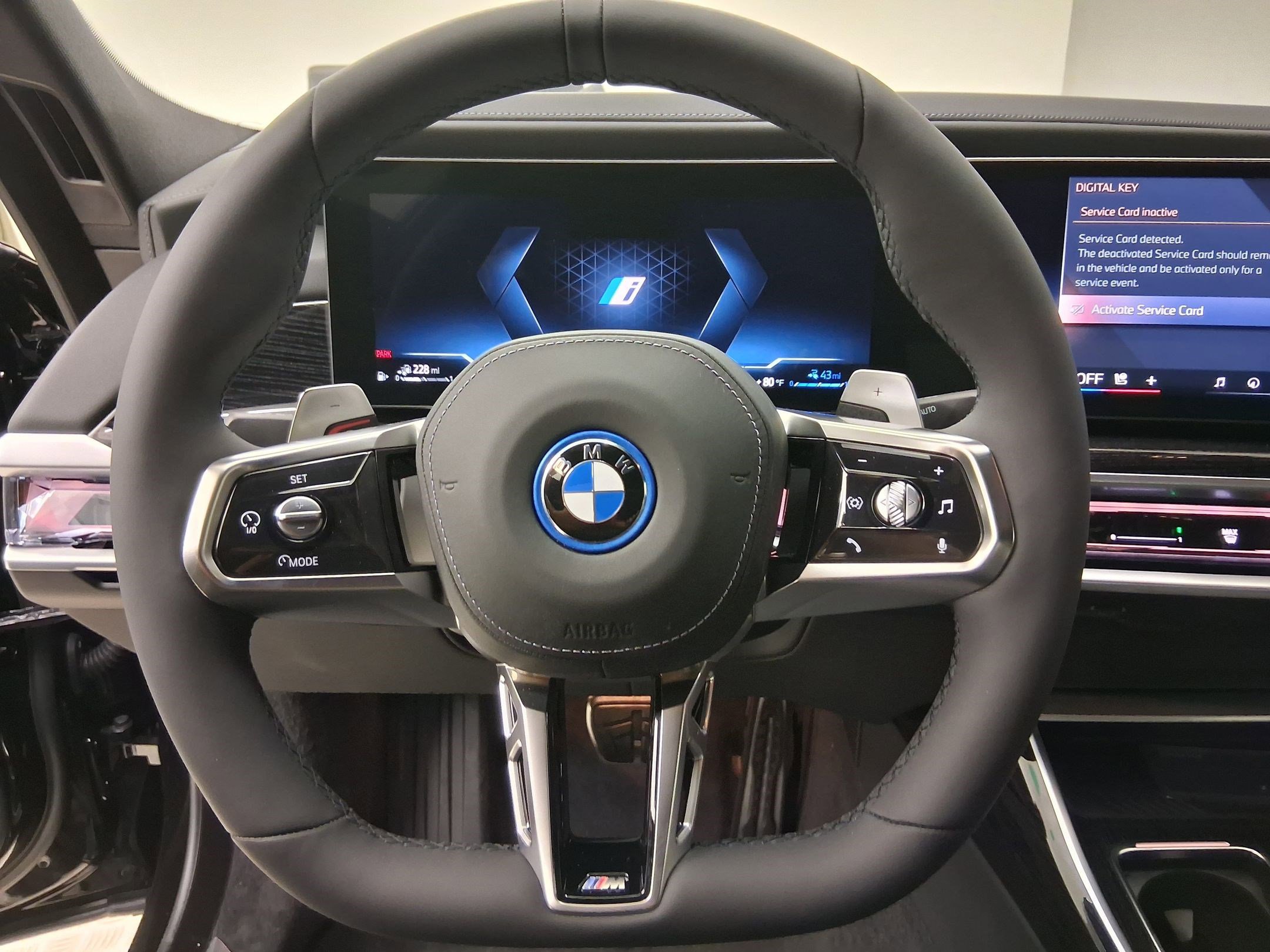 New 2026 BMW 750e xDrive w/ Premium Package AWD/4WD image 13