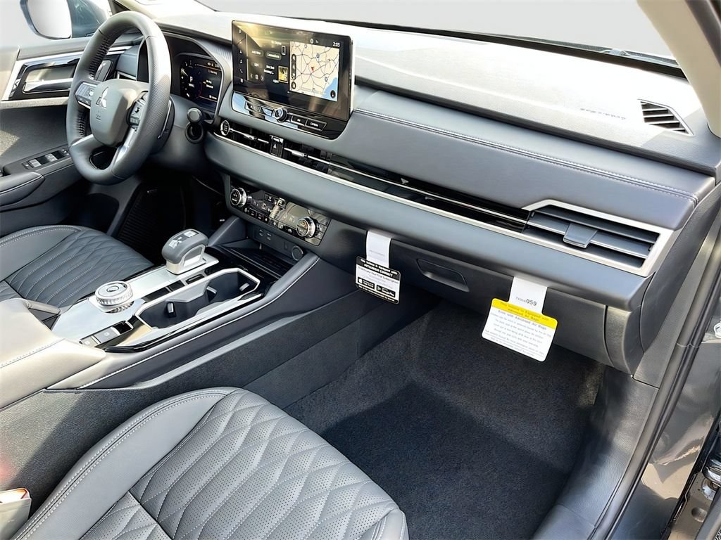 New 2026 Mitsubishi Outlander SEL FWD image 34