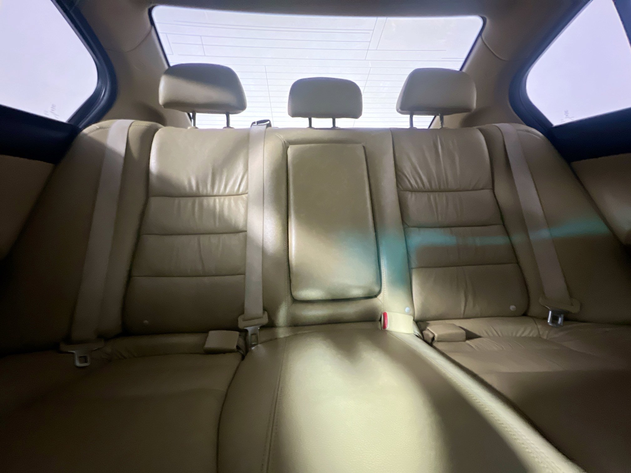 Used 2011 Honda Accord EX-L image 31