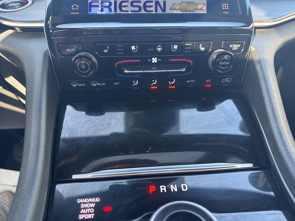 Used 2024 Jeep Grand Cherokee L Limited w/ Luxury Tech Group II image 20