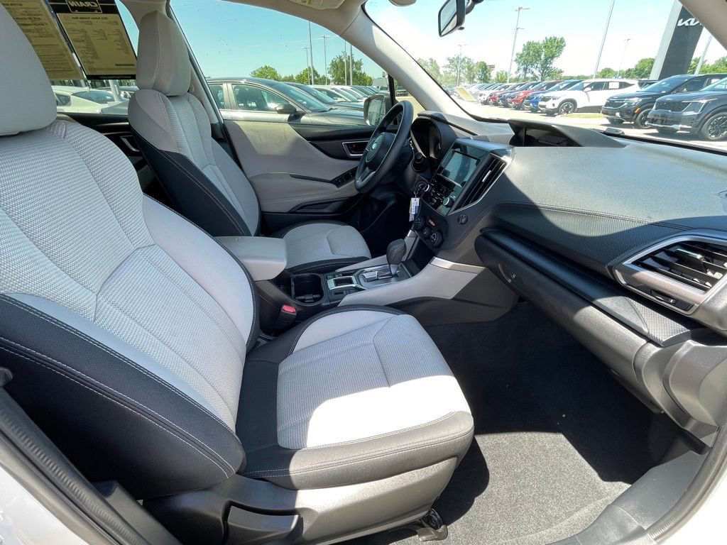 Used 2021 Subaru Forester AWD/4WD image 25