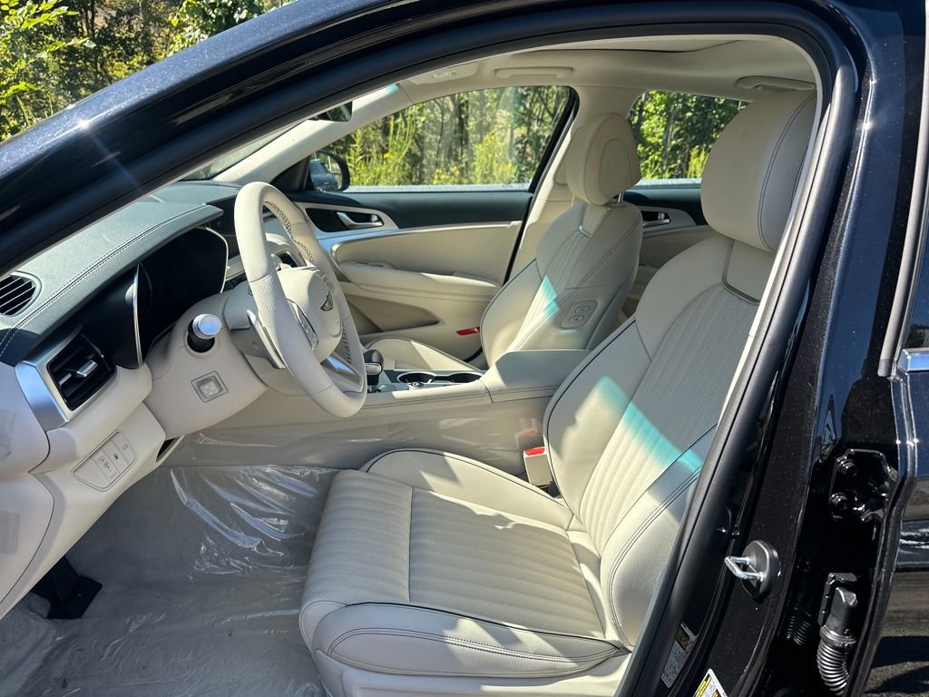 New 2026 Genesis G70 2.5T Prestige image 4