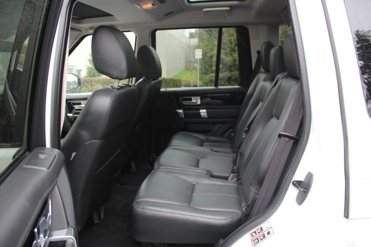 Used 2016 Land Rover LR4 HSE LUX AWD/4WD image 25
