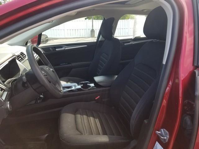 Used 2014 Ford Fusion SE image 12