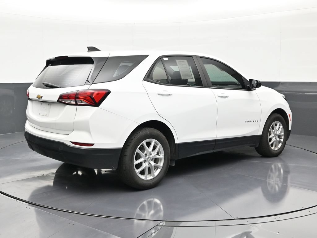 Used 2022 Chevrolet Equinox LS FWD image 5