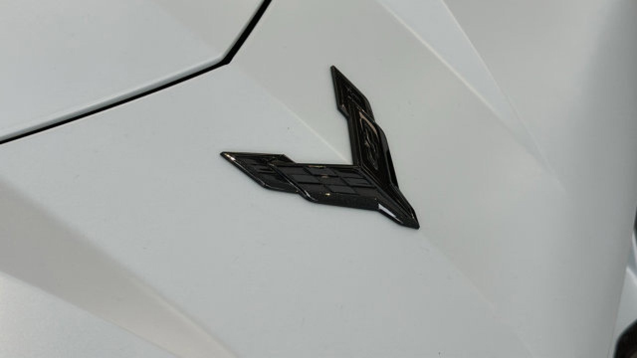 Used 2023 Chevrolet Corvette Z06 image 5