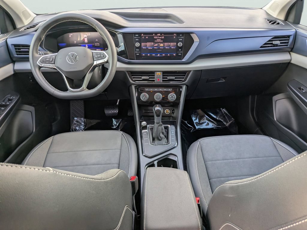 Certified 2023 Volkswagen Taos SE FWD image 12