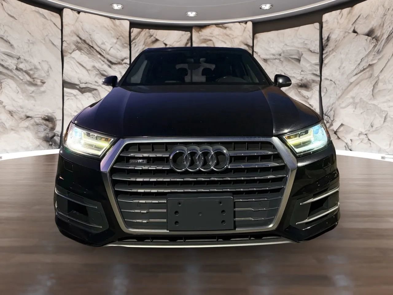 Used 2017 Audi Q7 3.0T Premium image 6