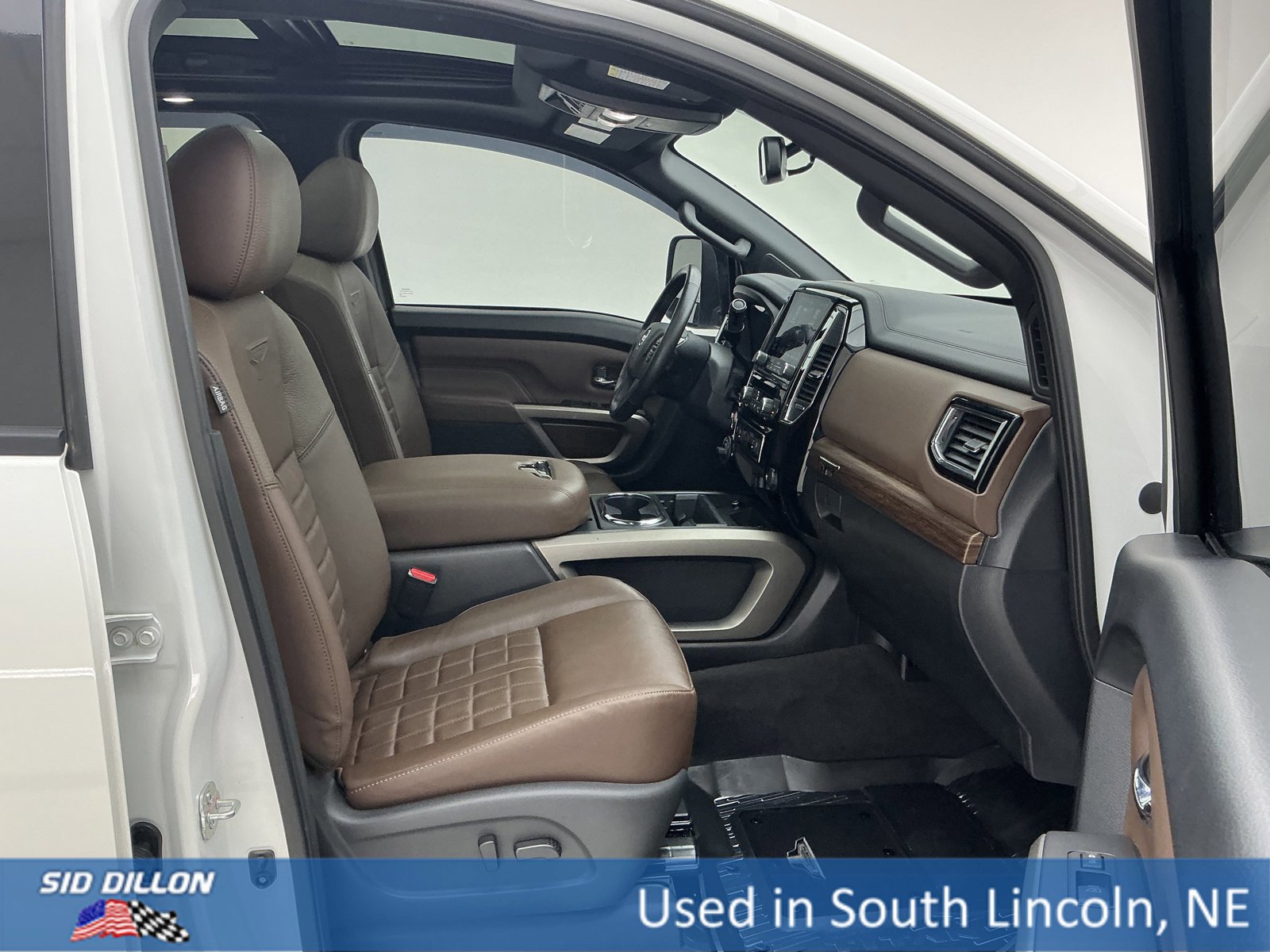 Used 2022 Nissan Titan Platinum Reserve w/ Moonroof Package image 26