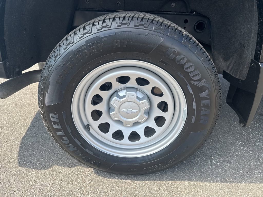 Used 2023 Chevrolet Colorado W/T image 28