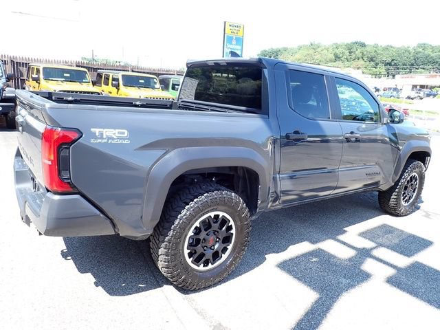 Used 2024 Toyota Tacoma TRD Off-Road AWD/4WD image 8