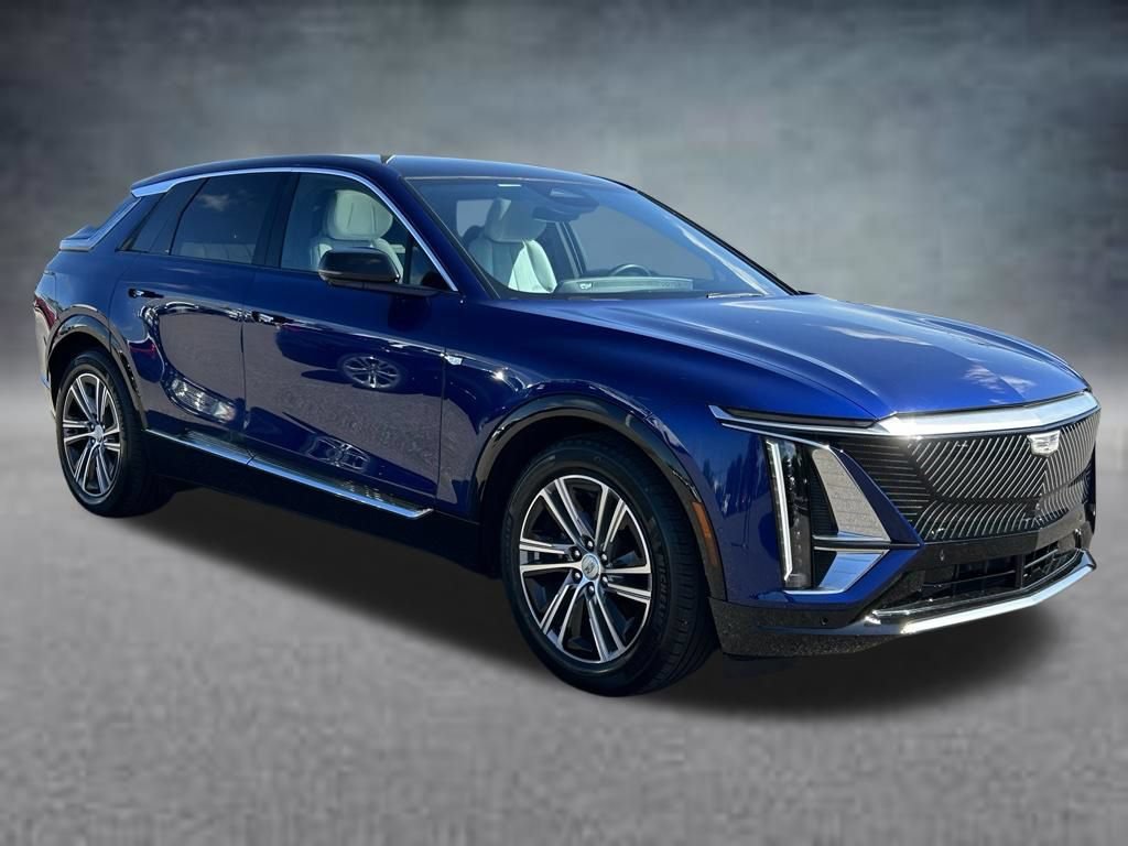 Used 2024 Cadillac Lyriq Luxury RWD image 8