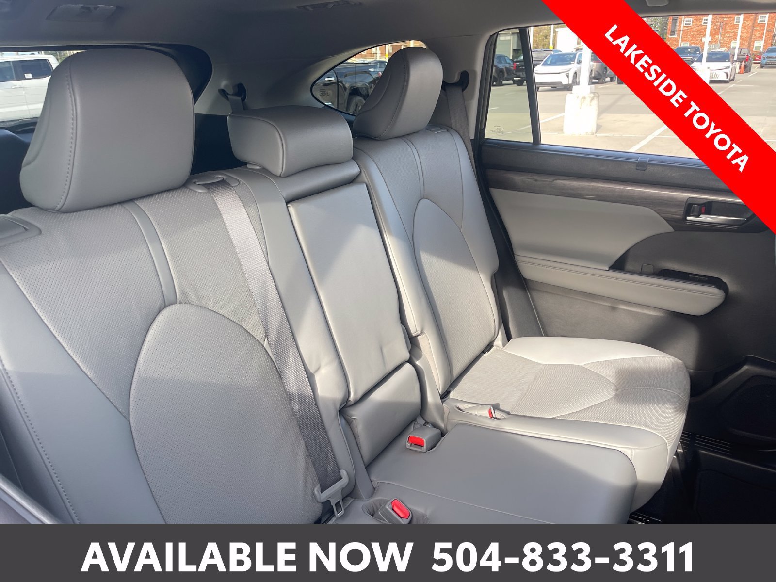 Used 2023 Toyota Highlander Limited FWD image 18