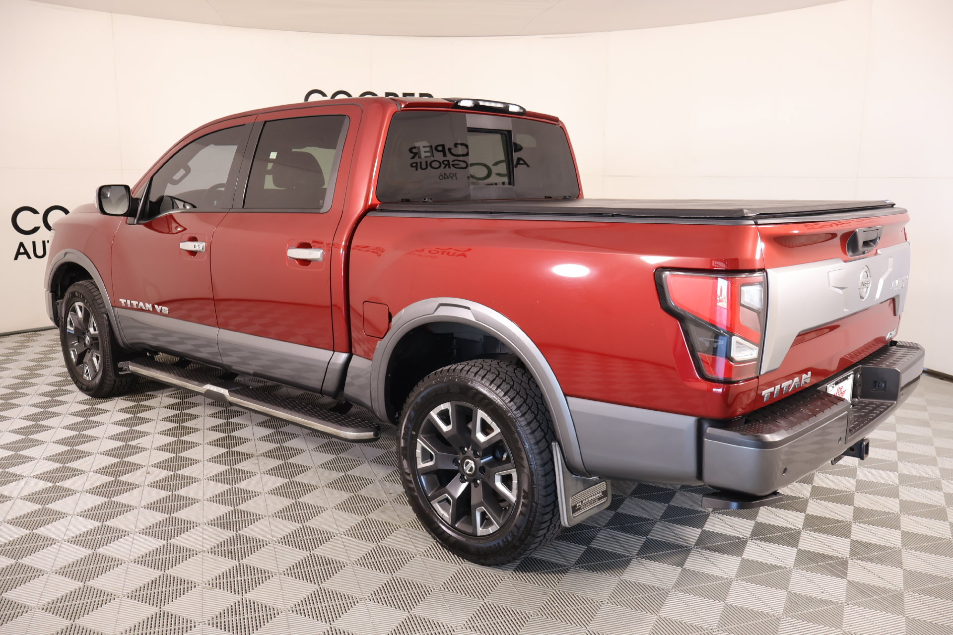 Used 2020 Nissan Titan Platinum Reserve w/ Protection Package 2 AWD/4WD image 21