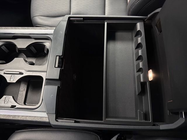 Used 2025 Ford F250 Lariat w/ Lariat Ultimate Package image 51