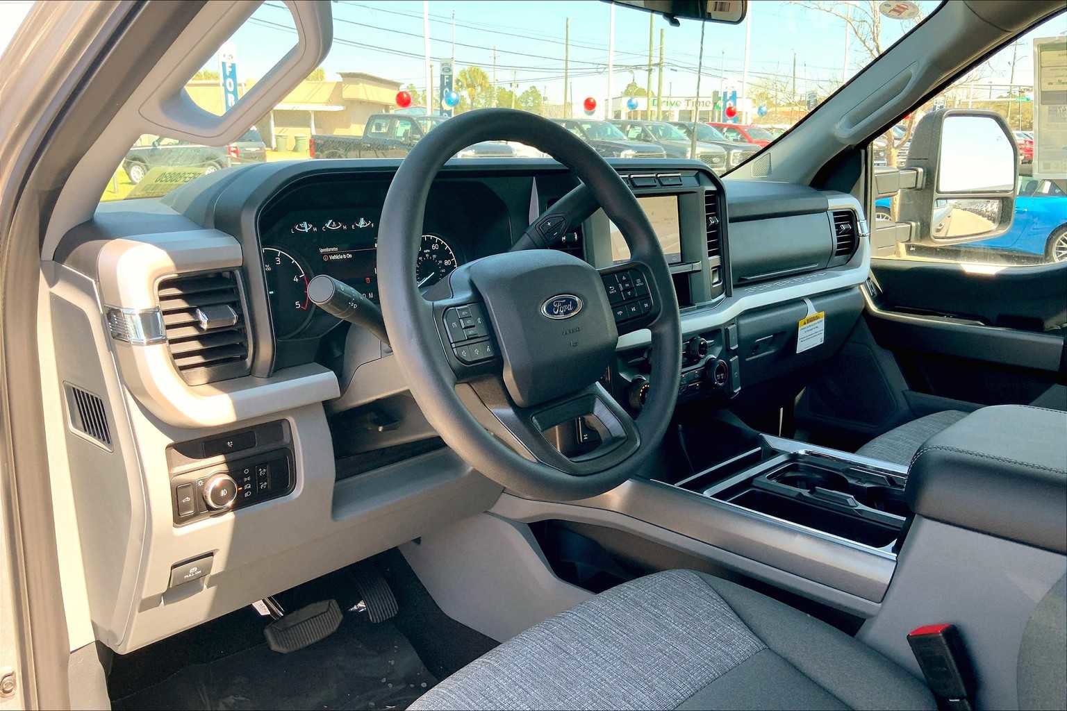 Certified 2024 Ford F250 XLT image 8