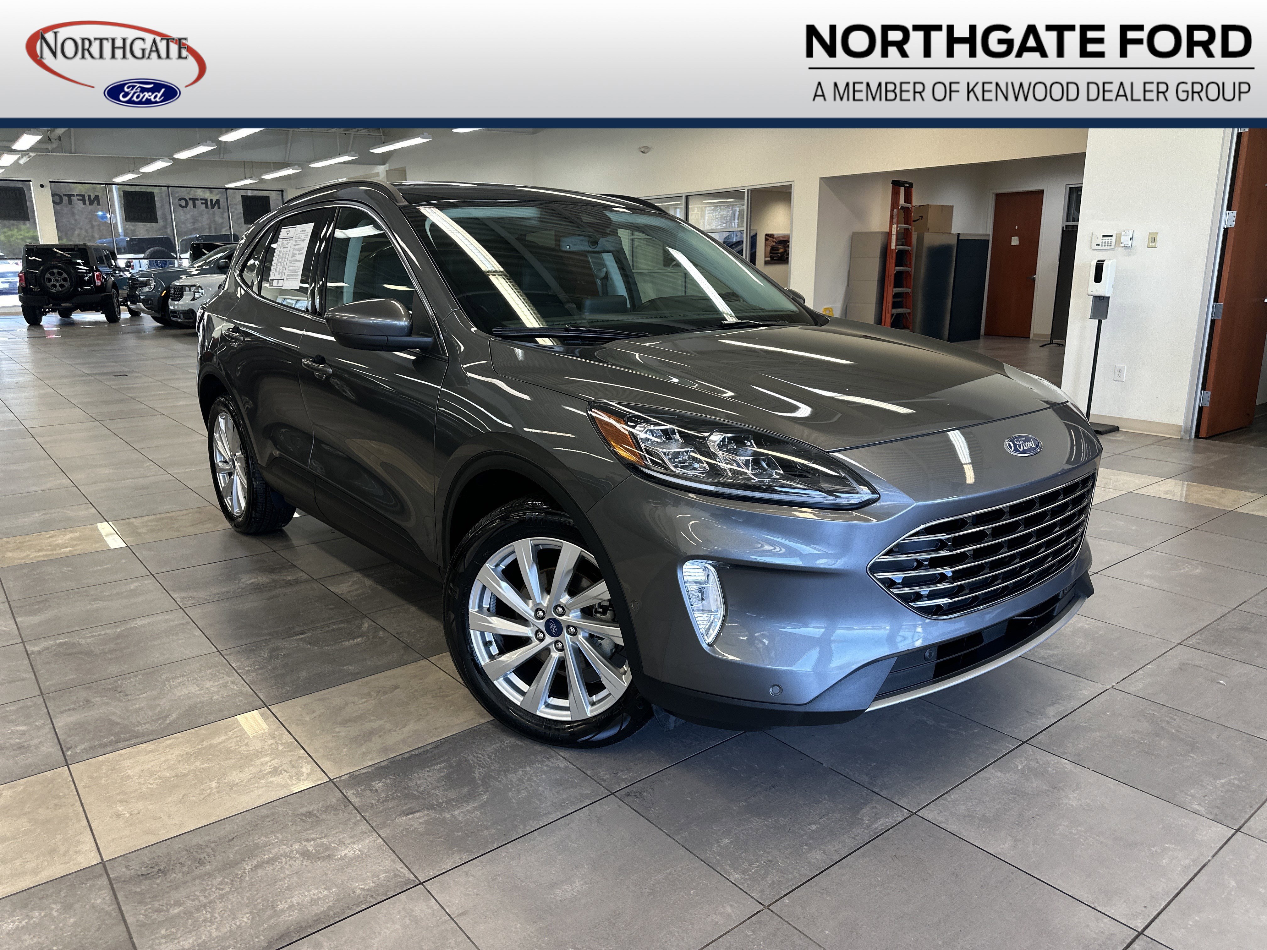 Used 2022 Ford Escape Titanium w/ Titanium Elite Package image 1