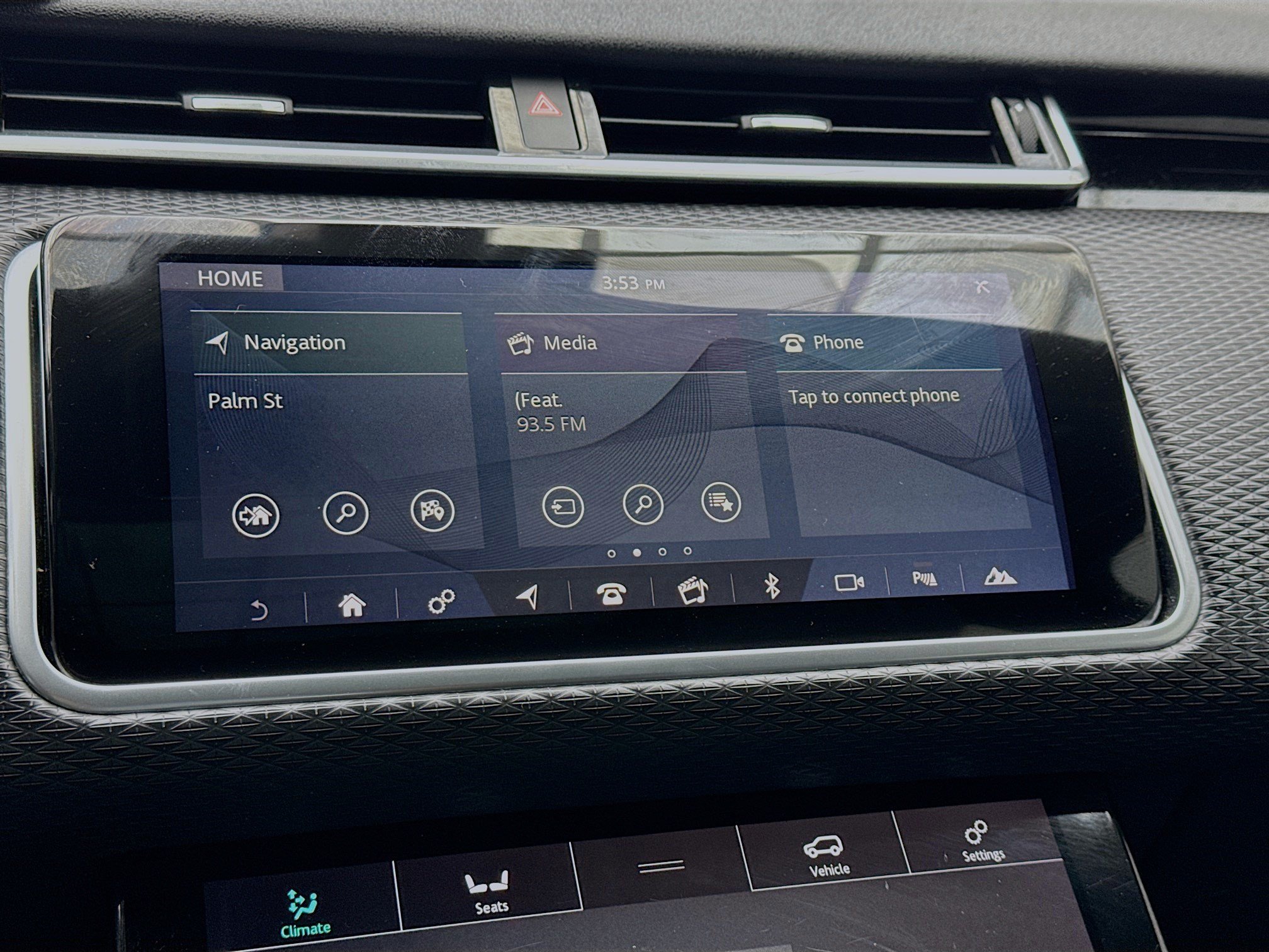 Used 2018 Land Rover Range Rover Velar R-Dynamic SE AWD/4WD image 11