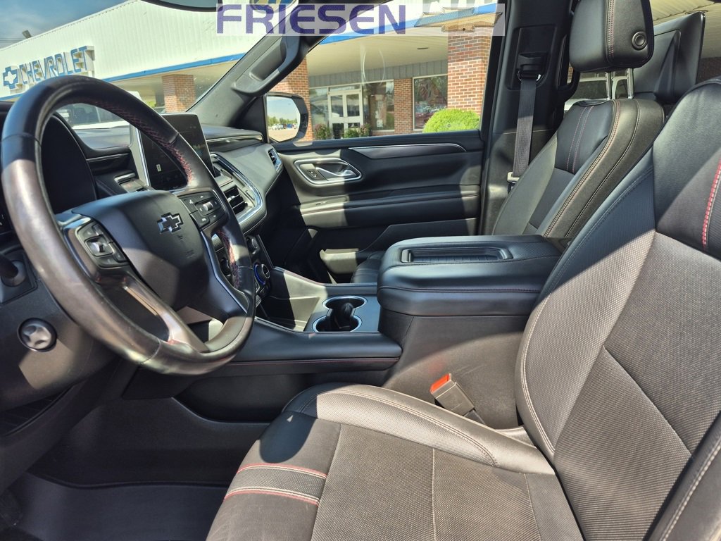 Used 2022 Chevrolet Suburban RST w/ Luxury Package image 15