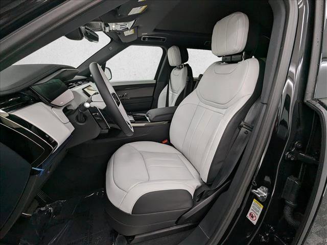 New 2025 Land Rover Range Rover Sport Dynamic SE image 5